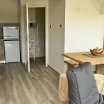Hiska Ob Gozdu Lukez Plac Apartment *