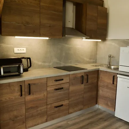 Hiska Ob Gozdu Lukez Plac * Ljubno