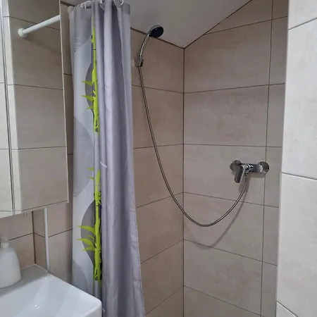 Apartman Hiska Ob Gozdu Lukez Plac
