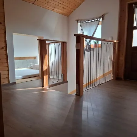 Hiska Ob Gozdu Lukez Plac Apartman Ljubno