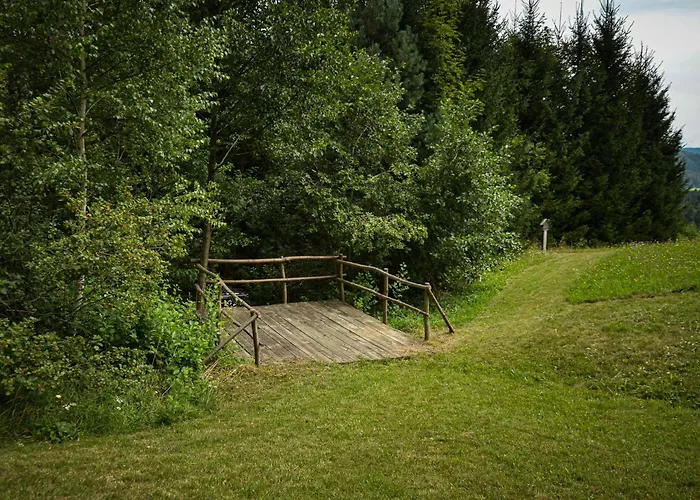 Hiska Ob Gozdu Lukez Plac